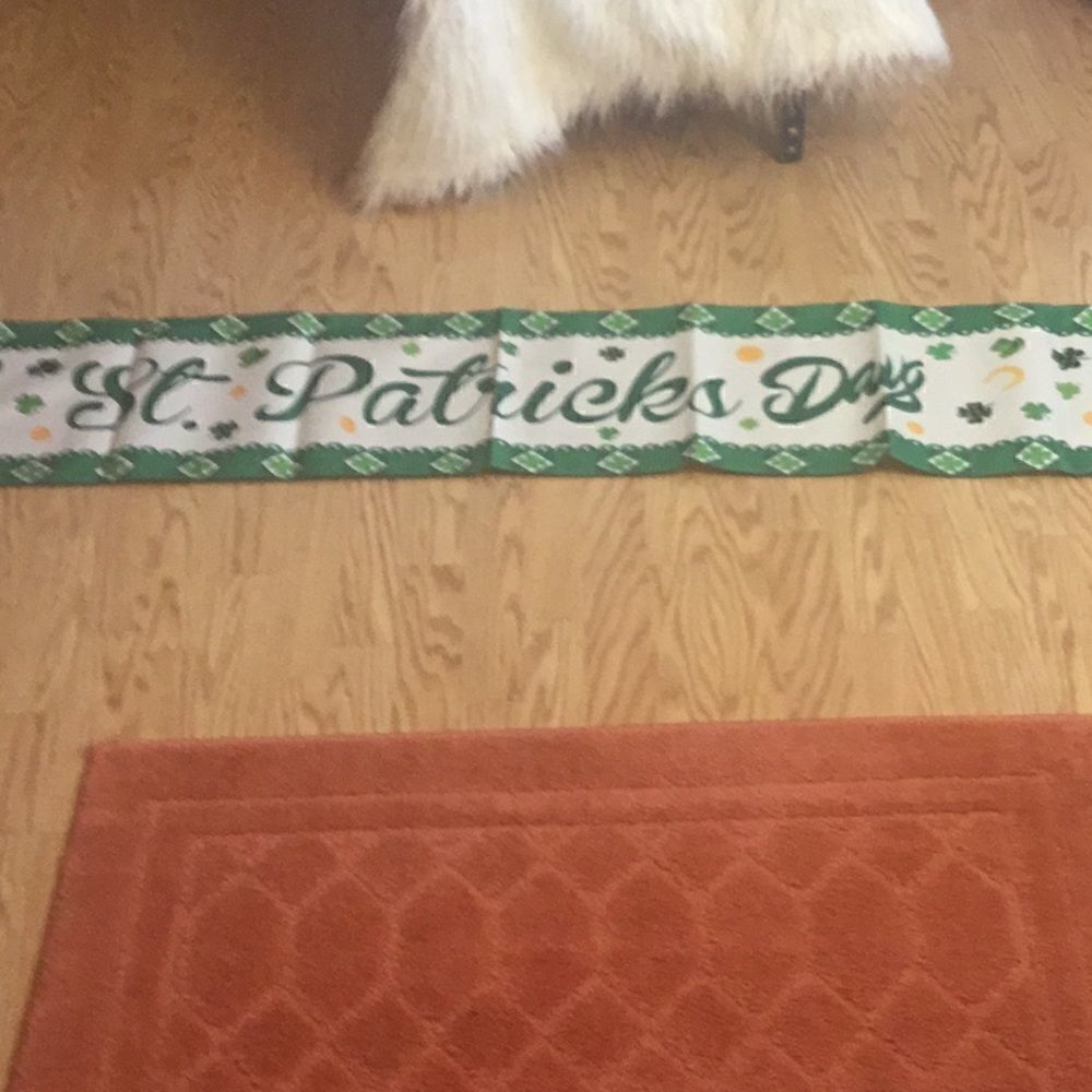 NEW STOCK ST PATRICKS DAY banner/table runner